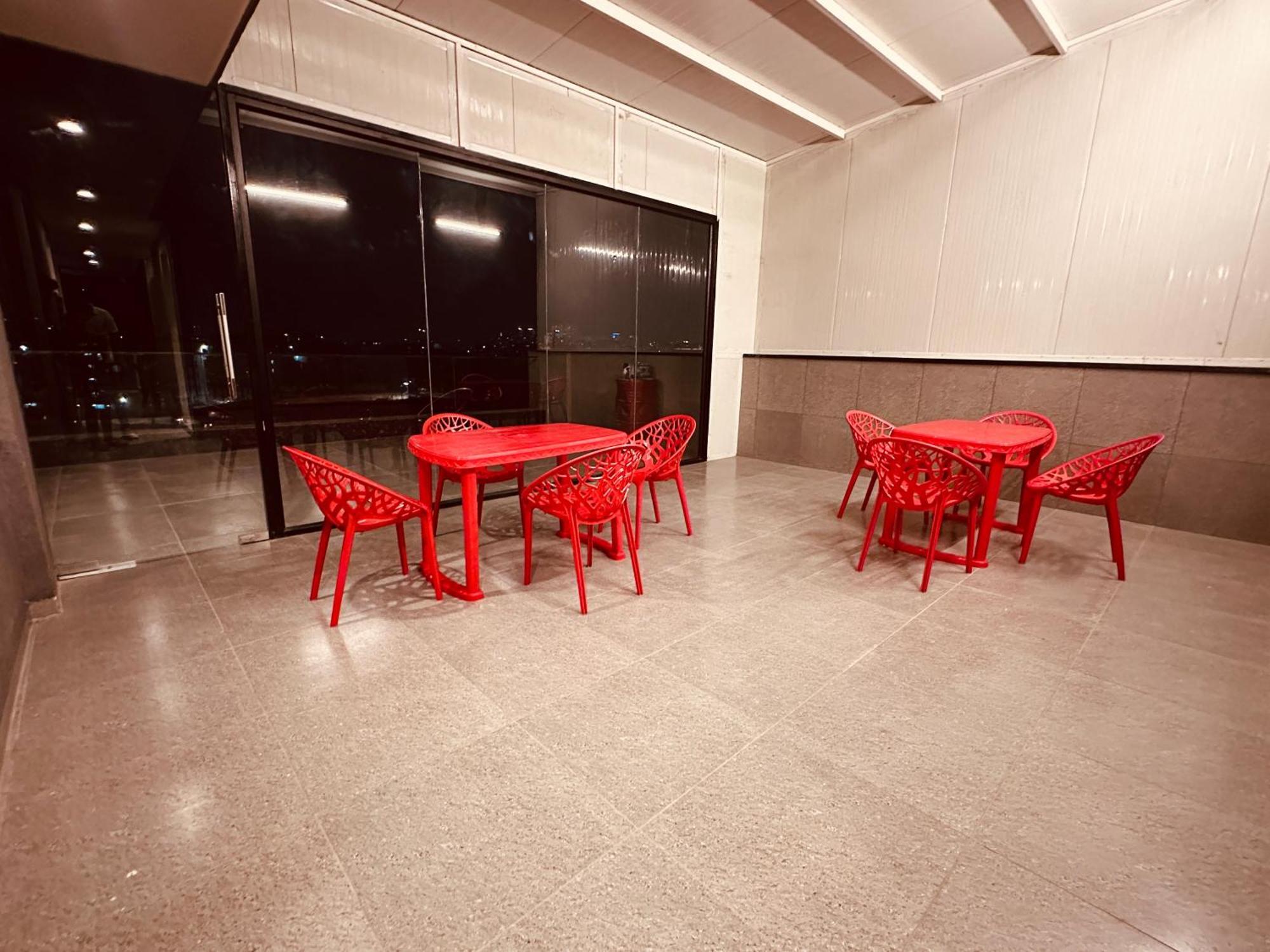 The Lodgers 2 Bhk Serviced Apartment Near Artemis Hospital Sector 57 Gurgaon - Nearest Metro Station Sector 54 Chowk Екстер'єр фото